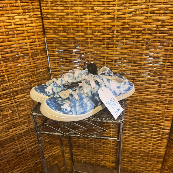 🙂 5/$10 Time and Tru Memory Foam Blue Tie Dye Slip On Sneakers - Picture 2 of 4